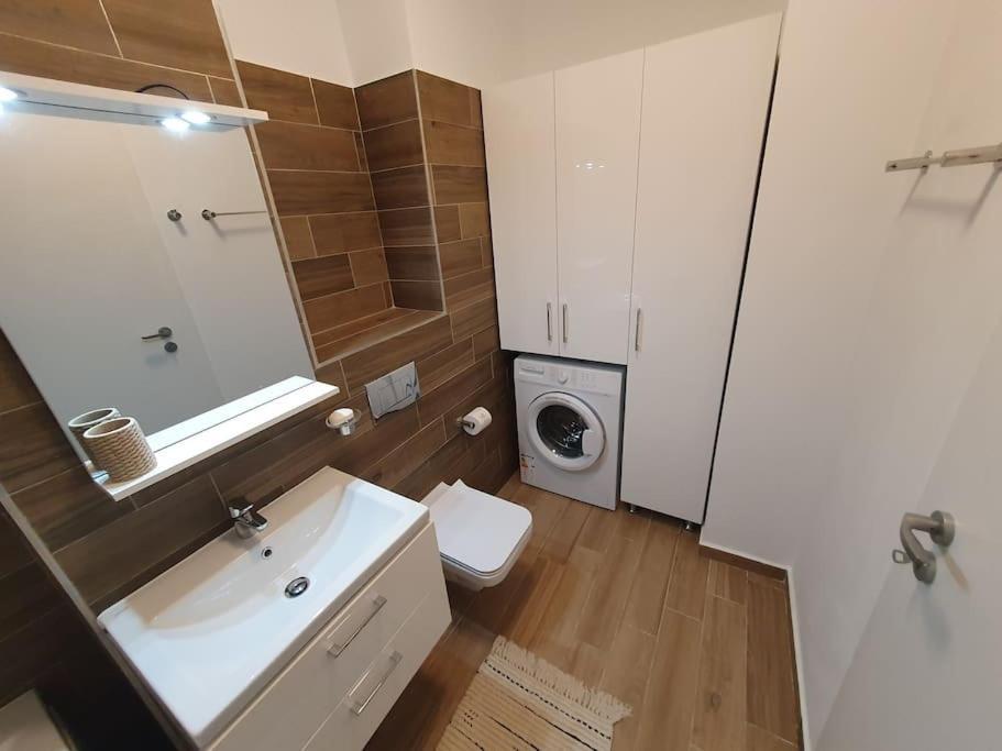 New Luxury Flat Near City Center Apartment Timisoara Luaran gambar
